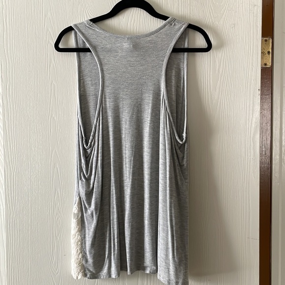 Razorback Tank w/ Lace - Picture 4 of 4